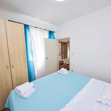 Katarina 1 By Interhome